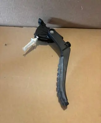 Porsche Cayenne (92A) Accelerator throttle pedal 7L0723507D