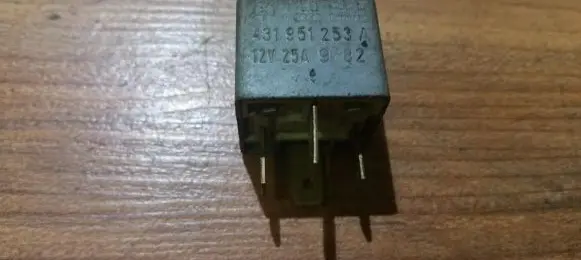 Audi A6 S6 C5 4B Other relay 431951253A