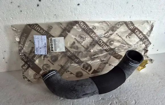 Fiat Ducato Turbo air intake inlet pipe/hose 1339889080