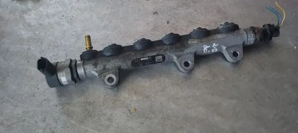 Nissan X-Trail T31 Fuel main line pipe 0445214155 8200842432 8200610223