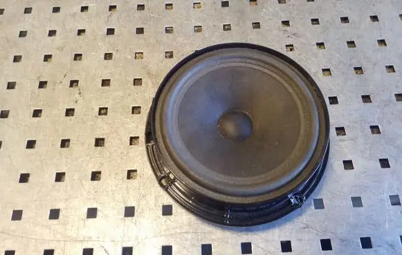 Volkswagen Tiguan Rear door speaker 5N0035453A