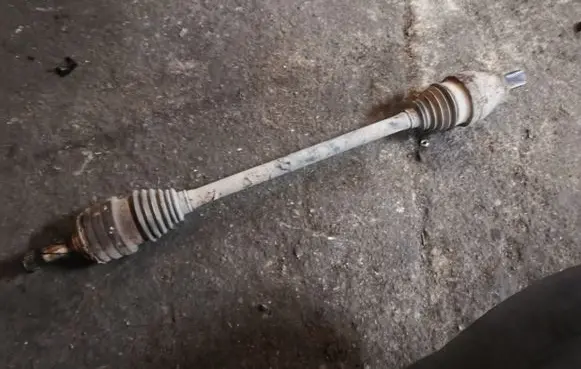 Volvo XC70 Rear driveshaft