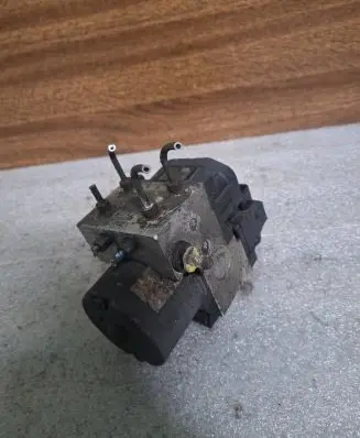 Subaru Legacy ABS Pump 27531AC060 1100008S