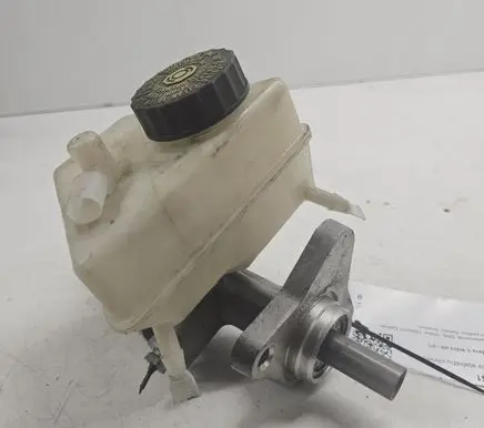 Mercedes-Benz C W203 Master brake cylinder A2034300002