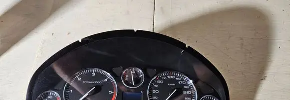Peugeot 407 Speedometer (instrument cluster) 08A0879196 9646283280