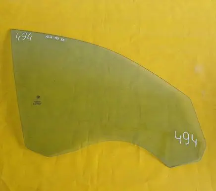 Alfa Romeo 159 Front door window glass four-door