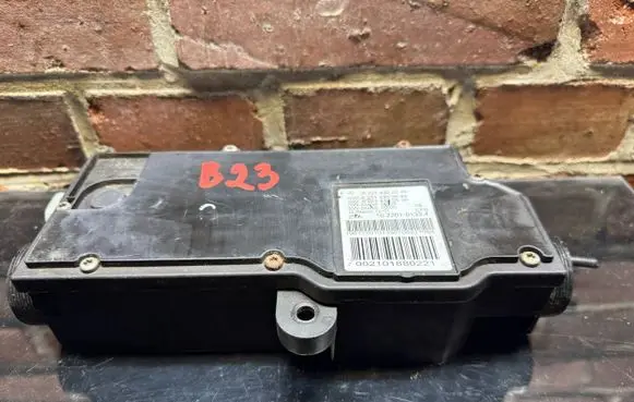 Mercedes-Benz S W221 Hand brake control module A2214302249 A2214300649 10220101334