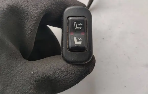 Mercedes-Benz E W124 Seat heating switch 1248200310