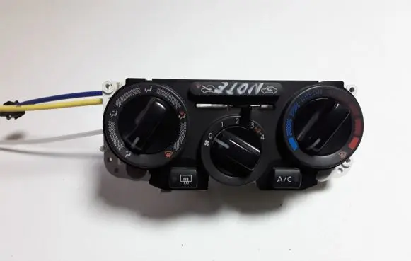 Nissan Note (E11) Air conditioner control unit module N107001B
