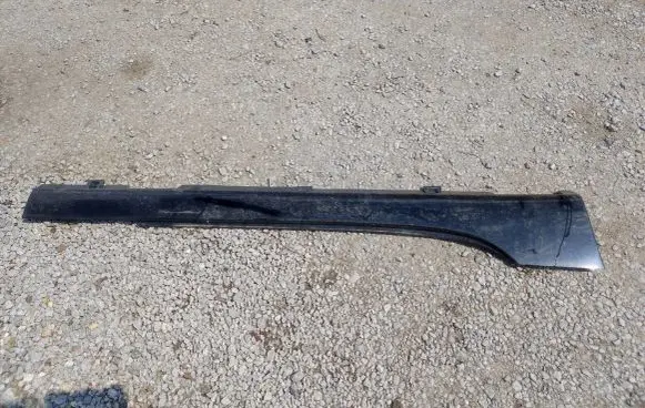 Mazda MX-5 NB Miata Sill/side skirt trim NE5151P40