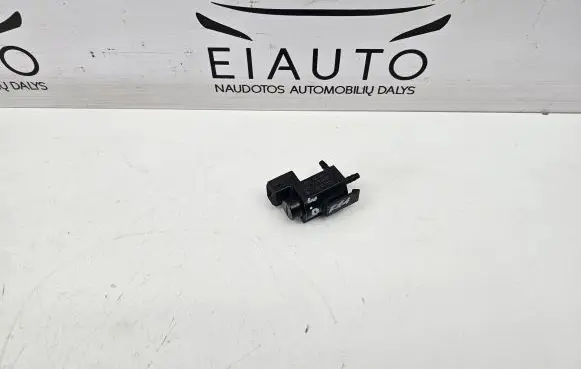 BMW 5 F10 F11 Turbo solenoid valve 70231800 17T209 7810831