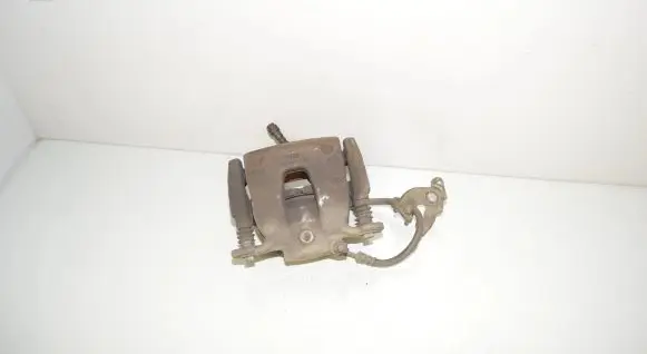 BMW 2 F46 Front brake caliper 6860268 34116860268