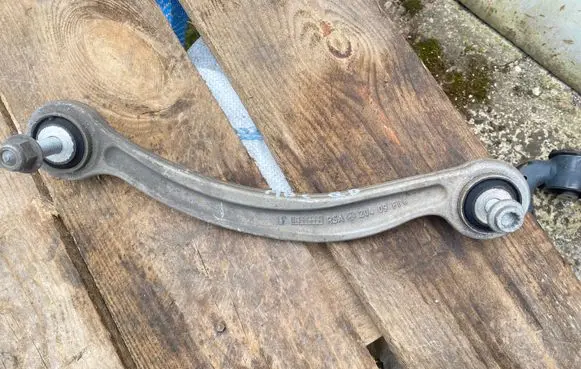 Mercedes-Benz C W205 Rear upper control arm/wishbone 20409F16