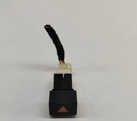 Citroen C4 III e-C4 Hazard light switch 9835279080