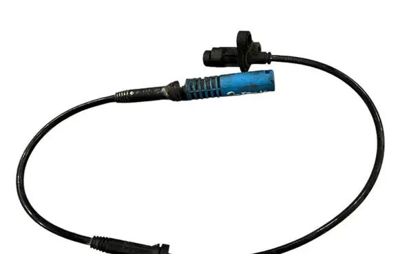 BMW 5 E39 ABS brake wheel speed sensor 6756375 34526756375