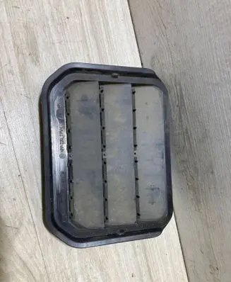 Ford Fiesta Quarter panel pressure vent H1BBA280B62