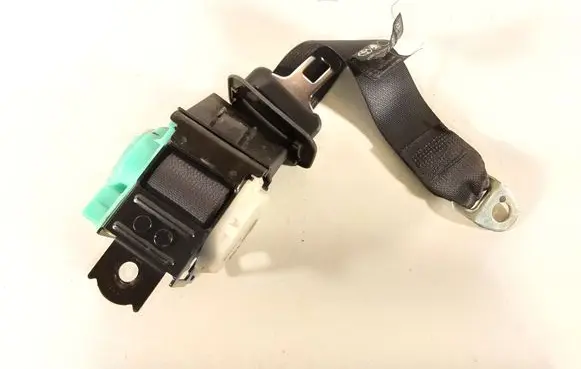 Toyota Corolla E120 E130 Middle seatbelt (rear) 7335002040 TEAB0EF043