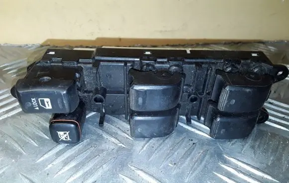 Lexus RX 300 Electric window control switch 8404048091