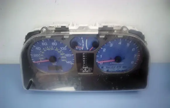 Mitsubishi Pajero Speedometer (instrument cluster) MR381637 2573102553