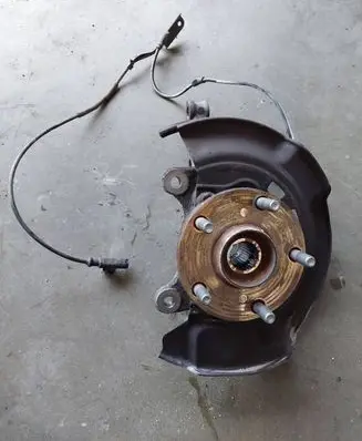 Toyota Auris 150 Front wheel hub spindle knuckle