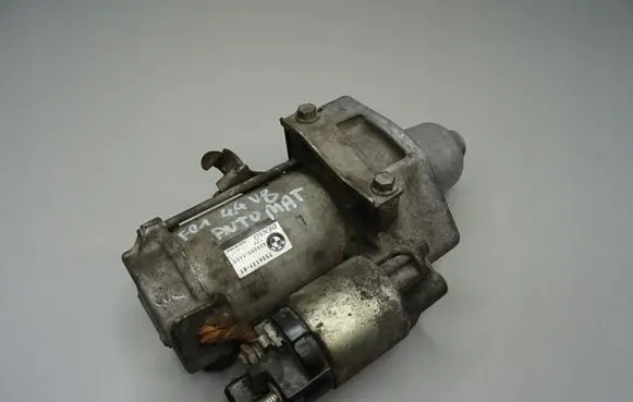 BMW 5 F10 F11 Starter motor 755613101