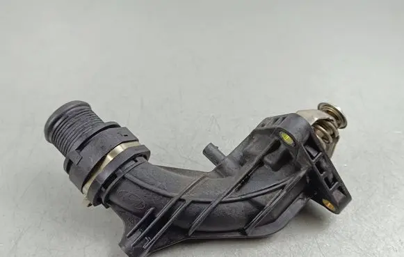 KIA Stinger Thermostat housing 