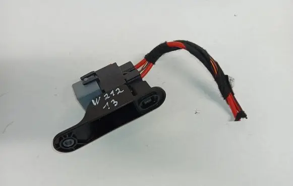 Mercedes-Benz E W212 Other relay A0025422619 0025422619