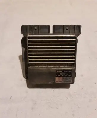 Toyota Avensis T250 Fuel injection control unit/module 8987120050 1310001261