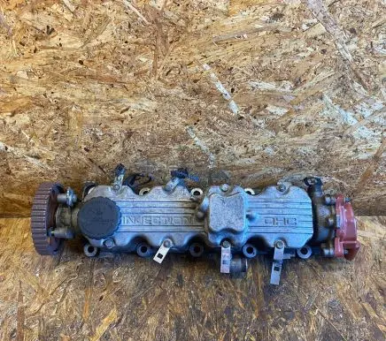 Opel Omega A Rocker cam cover 