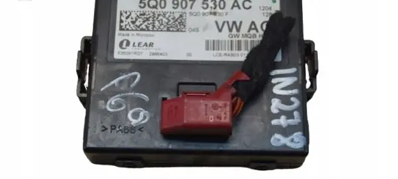 Volkswagen Golf VII Gateway control module 5Q0907530AC