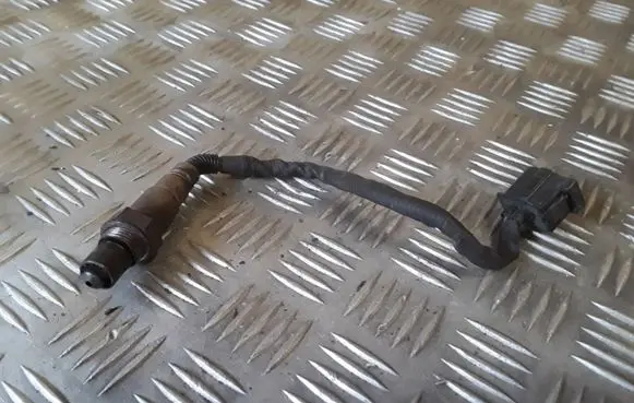 Mercedes-Benz B W245 Lambda probe sensor 0045420718 0258006749 0258006750