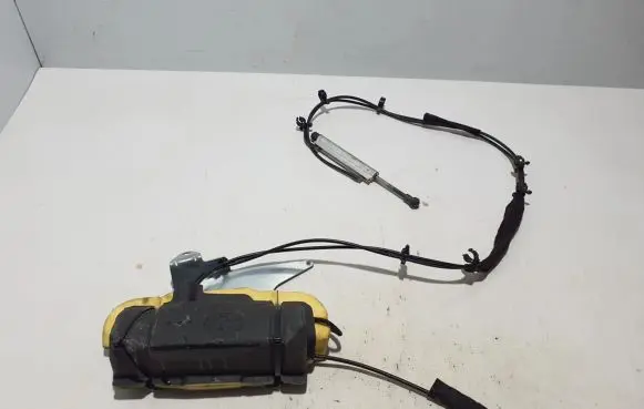Volvo XC70 Tailgate/trunk/boot lift motor 30716759