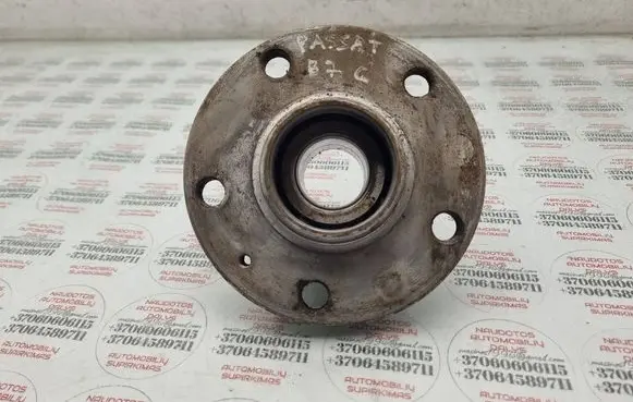 Volkswagen PASSAT B7 Rear wheel ball bearing 