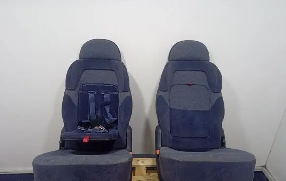 Ford Galaxy Second row seats 