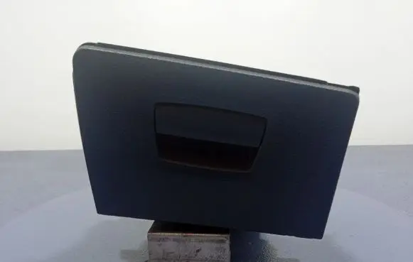 BMW 5 F10 F11 Glove box 9166696