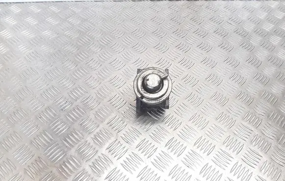 Audi A4 S4 B7 8E 8H EGR valve 038129637D