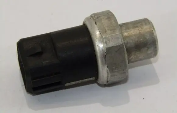 Audi A6 S6 C5 4B Oil pressure sensor 8D0959482B