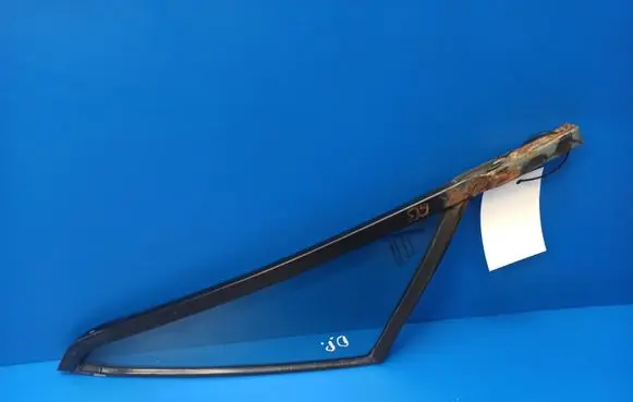 Jaguar XJS Front vent window/glass (coupe) 43R00002