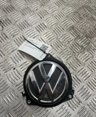 Tailgate opening switch
