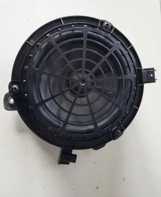 Opel Mokka B Front door speaker 9818747880