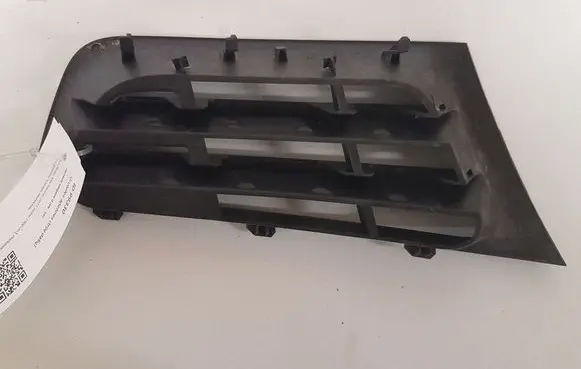 Renault Megane II Front bumper lower grill 8200412381