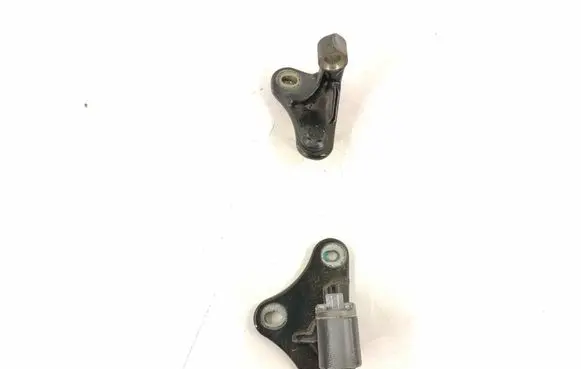 Mercedes-Benz ML W164 Front door upper hinge A2517200337 2517200337