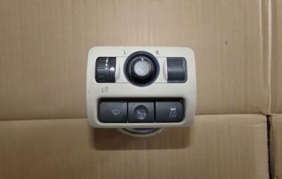 Subaru Legacy Wing mirror switch