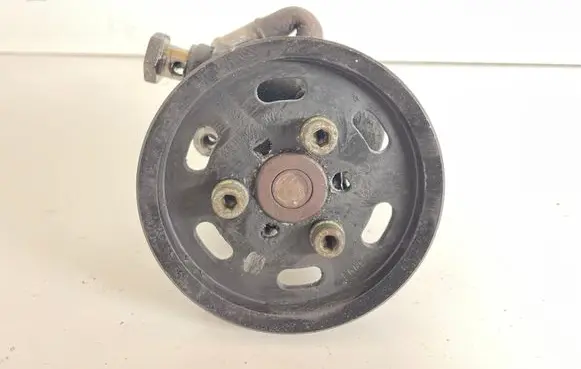Audi A4 S4 B5 8D Power steering pump