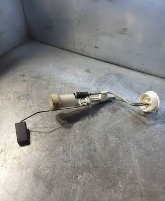 Volkswagen PASSAT B3 Fuel level sensor 333919051