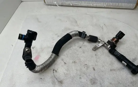 Volkswagen Touareg III Fuel pressure sensor 059906054G 079919523 059130299