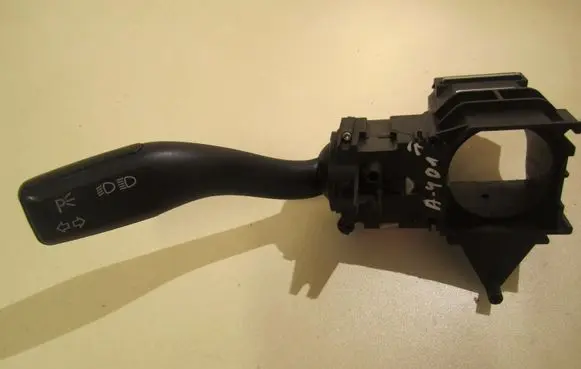 Audi A4 S4 B6 8E 8H Indicator stalk 8E0953513A