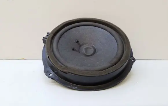 Ford Fiesta Front door speaker 8A6T18808AC M5XUG 451996