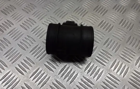 Opel Zafira B Mass air flow meter 55561301
