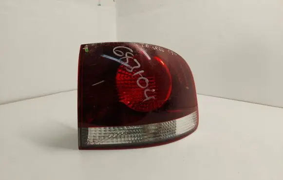 Volkswagen Touareg I Rear/tail lights 28258002